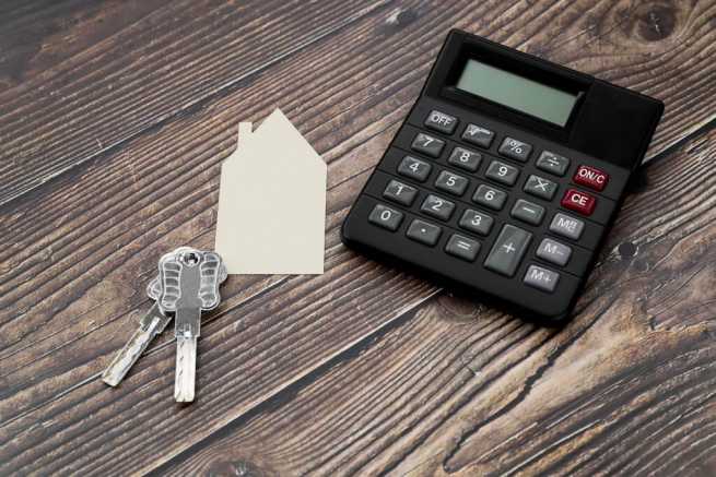 Podatek od nieruchomości w Polsce gdy mieszkasz za granicą